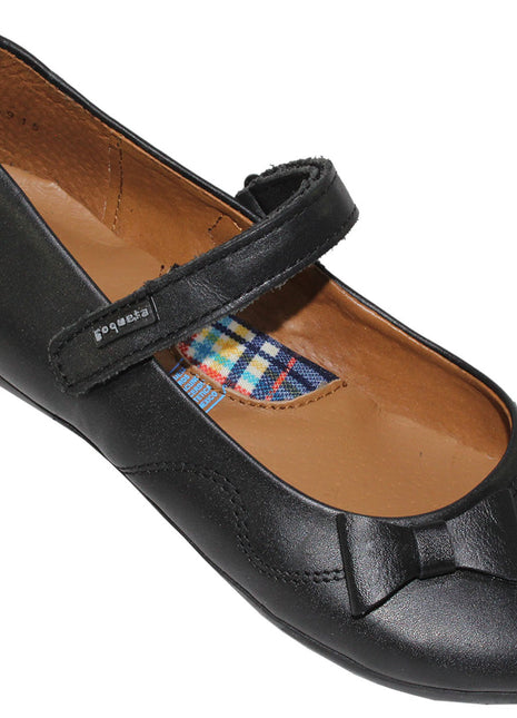 ZAPATO ESCOLAR DE NIÑA DE PIEL NEGRO COQUETA 55915A