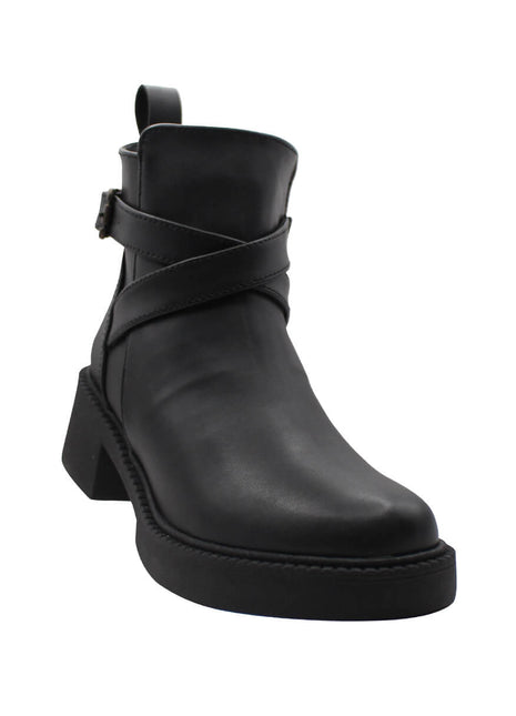 BOTIN CASUAL SINTÉTICO PARA MUJER COLOR NEGRO LEON 442